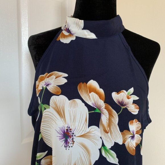 Blue Floral Print Halter Dress - Picture 9 of 9